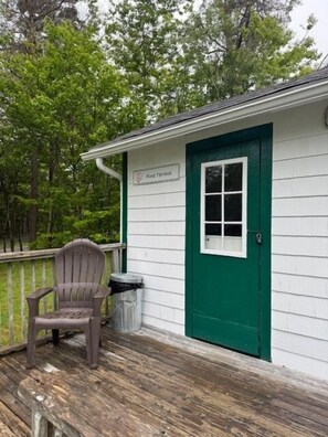 Property grounds - Beach Cottage - Pine Terrace - Hubbards Beach (Hubbards)