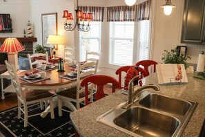Dining - Fourth of July week at Stormy Point Village Resort Cottage, 3 Bedrooms 2 Bath (Branson)