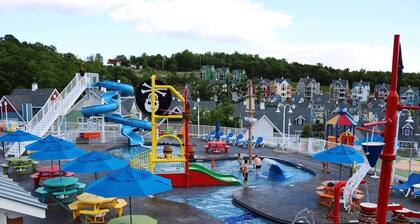Fourth of July week at Stormy Point Village Resort Cottage, 3 Bedrooms 2 Bath