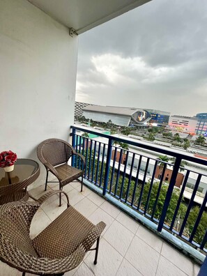 Standard Room - Tower A | Terrass/Patio