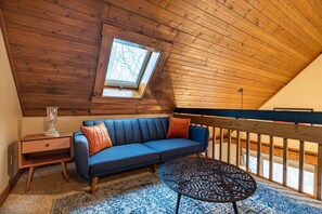 Smart TV, fireplace, table tennis