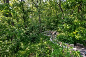 Property grounds - 4 Bdrm Dog-Friendly Territory Retreat l A&D Rise Getaways (Galena)