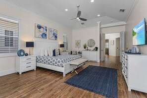 5 habitaciones, tabla de planchar con plancha, wifi y ropa de cama 