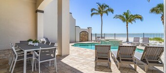 3132 Beachfront 5BR: Heated Pool, Spa, Elevator, Views