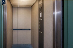 Uklassifisert bilde, 5 av 35, knapp