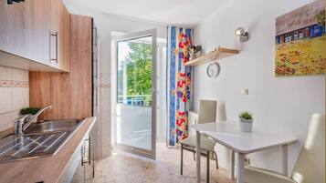 Fridge, oven, toaster