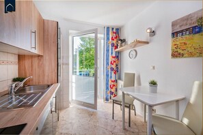 Fridge, oven, toaster