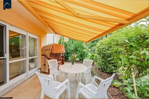 Unclassified image, 2 of 25, button - Ferienwohnung Gestrandet - Ferienappartement mit Terrasse, Strandkorb, Wlan und Pkw-stellplatz (Koserow)