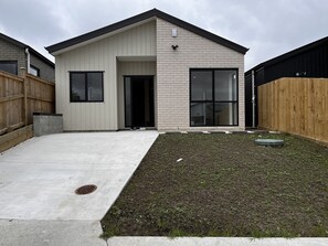 Exterior - Cozy private suite  (Auckland)