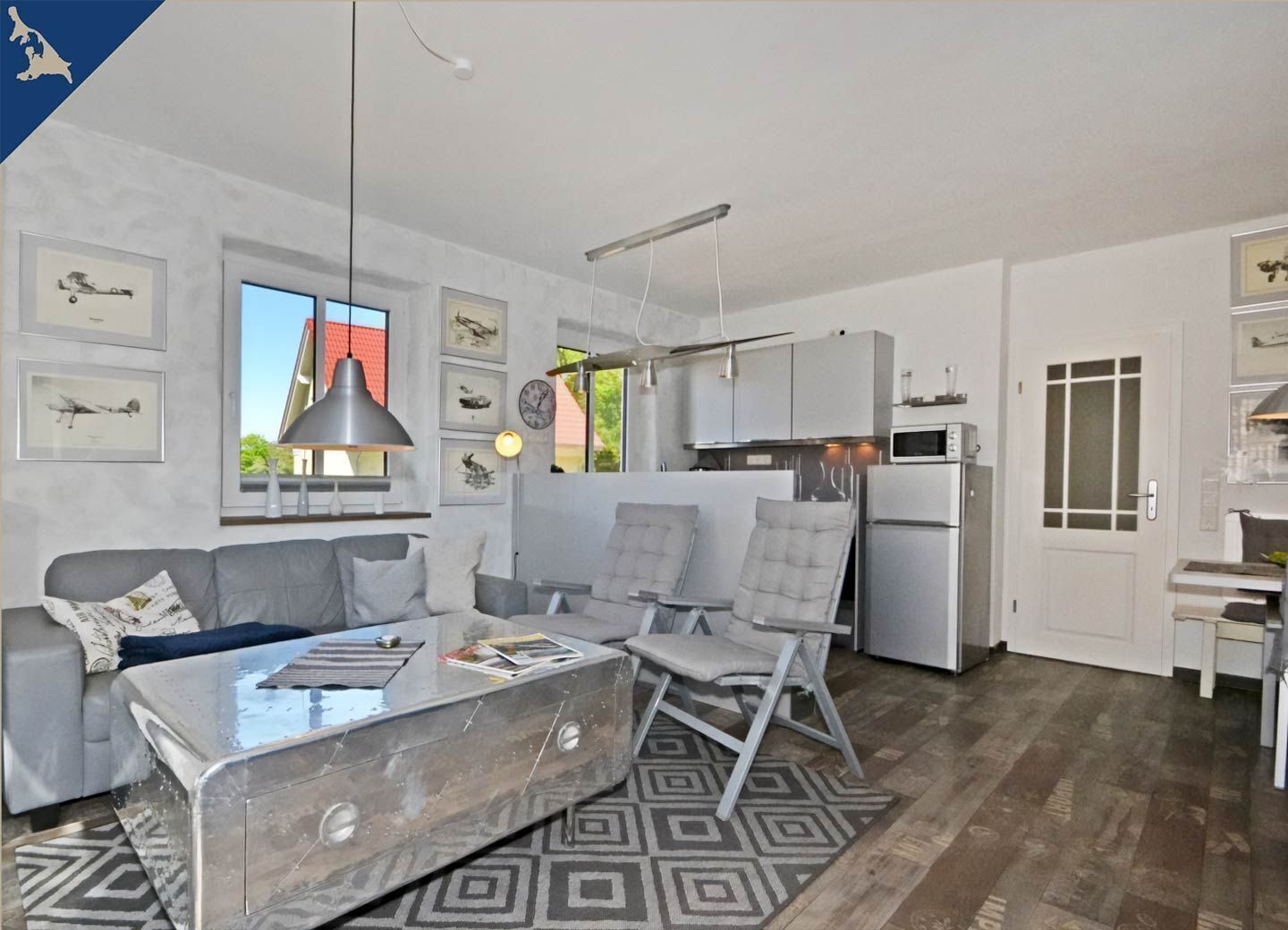 Fernseher, Kamin, DVD-Player, Stereoanlage