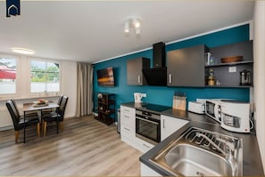 Fridge, microwave, oven, dishwasher