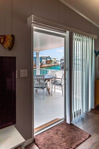 Sunny Hideaway - Venture Out Unit 276