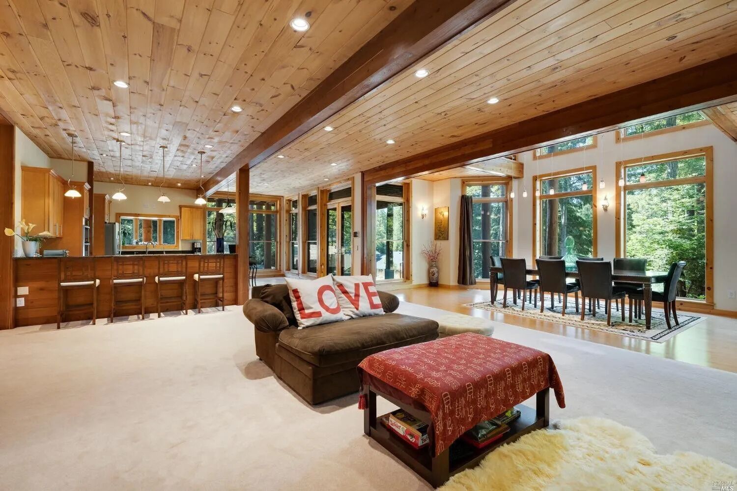 Premier Fort Bragg Retreat - Home Theater, Game Room, Sleeps 16 Timber Vacation - Fort Bragg, CA