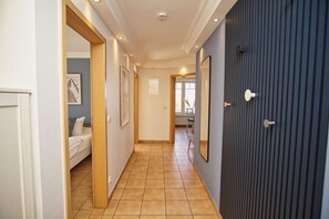 Unclassified image, 3 of 33, button