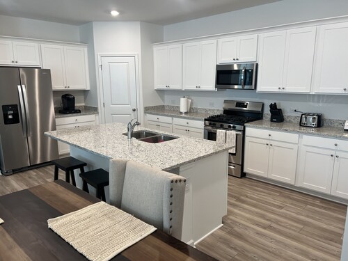 Charming Atlanta Getaway: Your home away from home with Southern Comfort