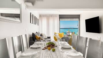Apartment | In-room dining