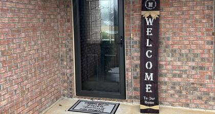 Cozy one bed room in a nice neighborhood.