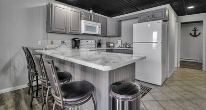 FLX Retreats Conesus Condos- APT B