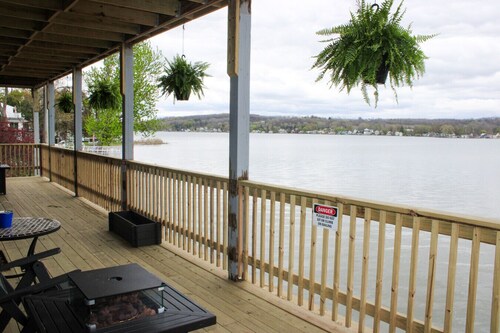 FLX Retreats Conesus Condos-APT C