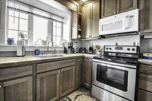 冰箱、烤箱、炉灶、茶具/咖啡用具