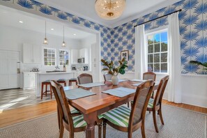 Dining - Newly Renovated 3 Bed/2.5 Bath 15 mins to MCRD (Beaufort)