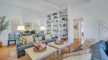 Smart TV, fireplace, books