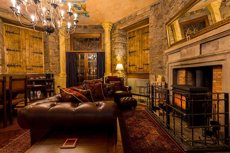 Fireplace, stereo. Craigiehall Temple - historic property built 1759