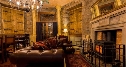 Craigiehall Temple - historic property built 1759