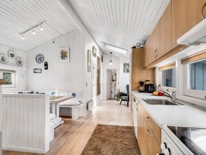 Refrigerador, microondas, horno y lavavajillas 