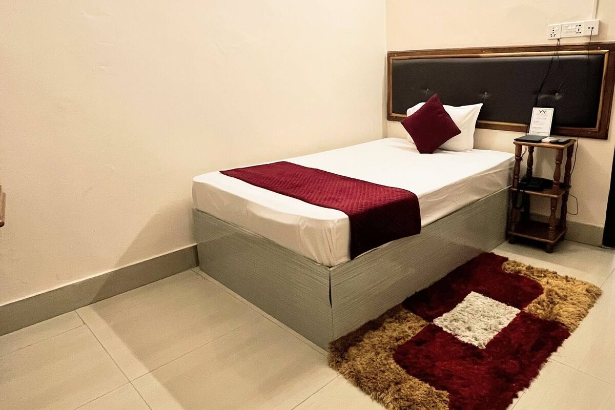 Deluxe eenpersoonskamer | Pillowtop-bedden, een bureau, een laptopwerkplek, gratis wifi