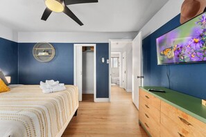 3 bedrooms, iron/ironing board, free WiFi, bed sheets - Lakeside Landing. Pad Private Hot Tub Pets Welcome (Denver)