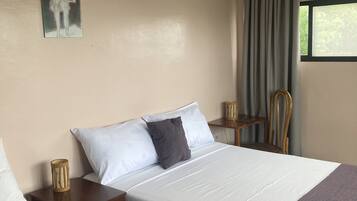 Family Room | 1 bedroom, hypo-allergenic bedding, individually decorated