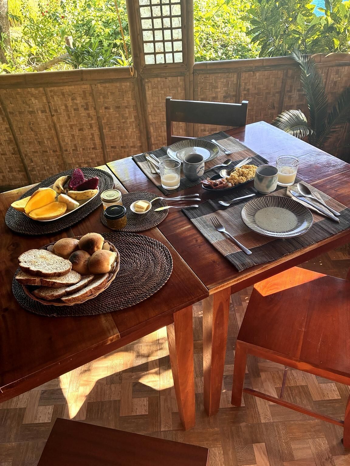 Free daily continental breakfast