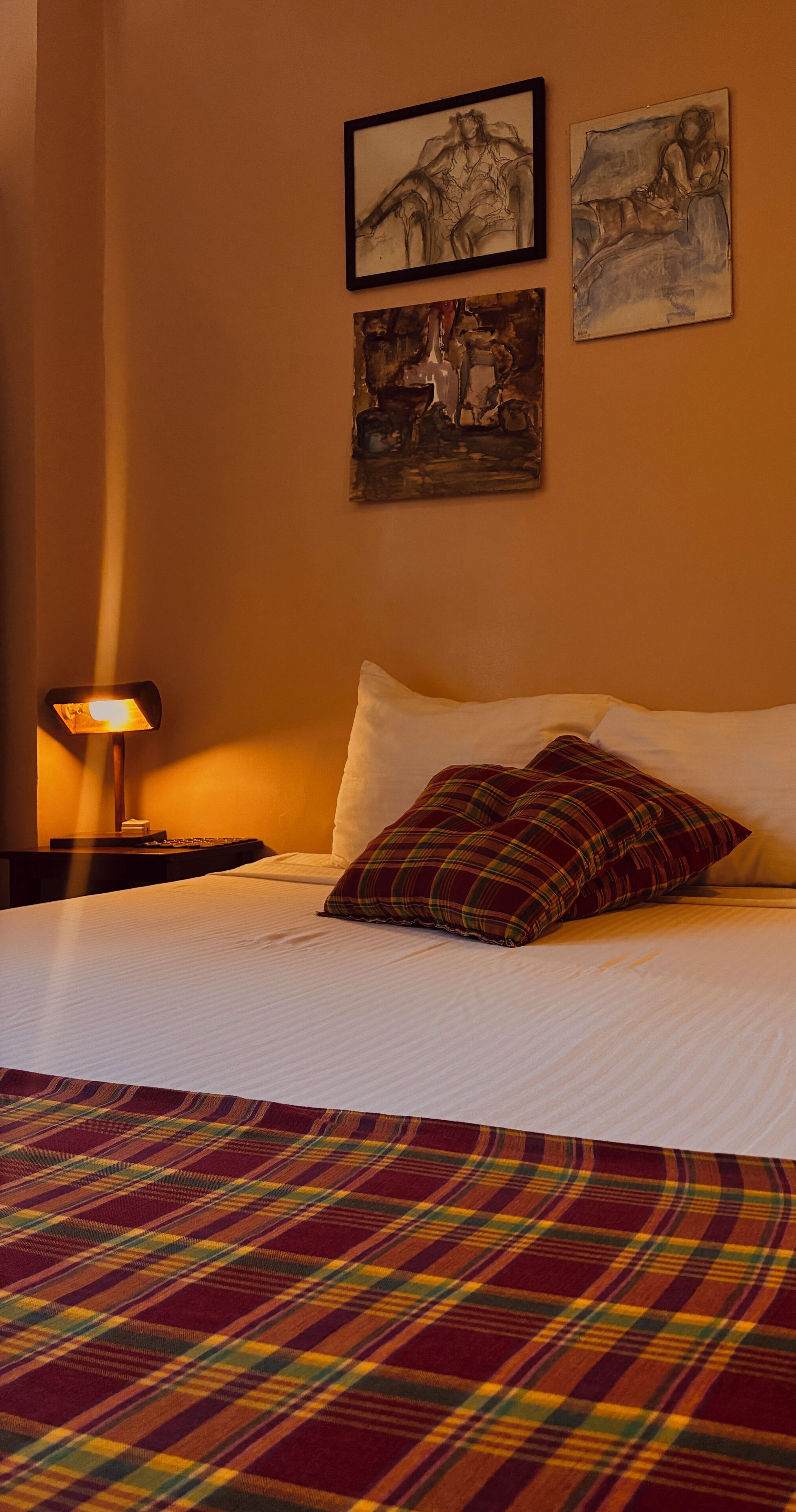 Rom – signature, hageutsikt | 1 soverom, allergitestet sengetøy og individuelt dekorert