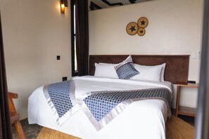 Memory-foam beds, in-room safe, desk, laptop workspace - THE MARIDADI HOTEL (Moshi)