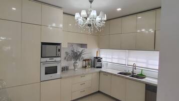 Fridge, microwave, oven, dishwasher