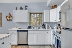 Fridge, microwave, oven, stovetop - Family Retreat w/ Hot Tub, Firepit, Medieval Charm (Blakeslee)