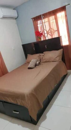 3 Schlafzimmer, Bügeleisen/Bügelbrett, WLAN, Bettwäsche