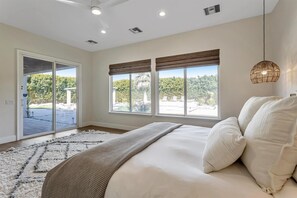 4 bedrooms, iron/ironing board, free WiFi, bed sheets - Enjoy your own Private Oasis! Resort life awaits!! (Indio)