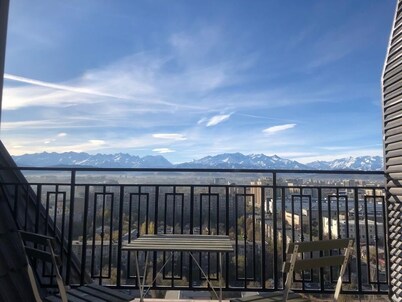 Mountain view, city view, nice terrace, 5 min walking from malls, security 24/7