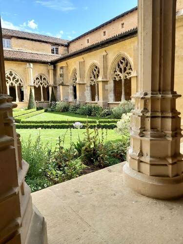 Logement de Charme Refait à Neuf Avec Piscine et Climatisation