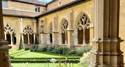 Logement de Charme Refait Ă Neuf Avec Piscine et Climatisation