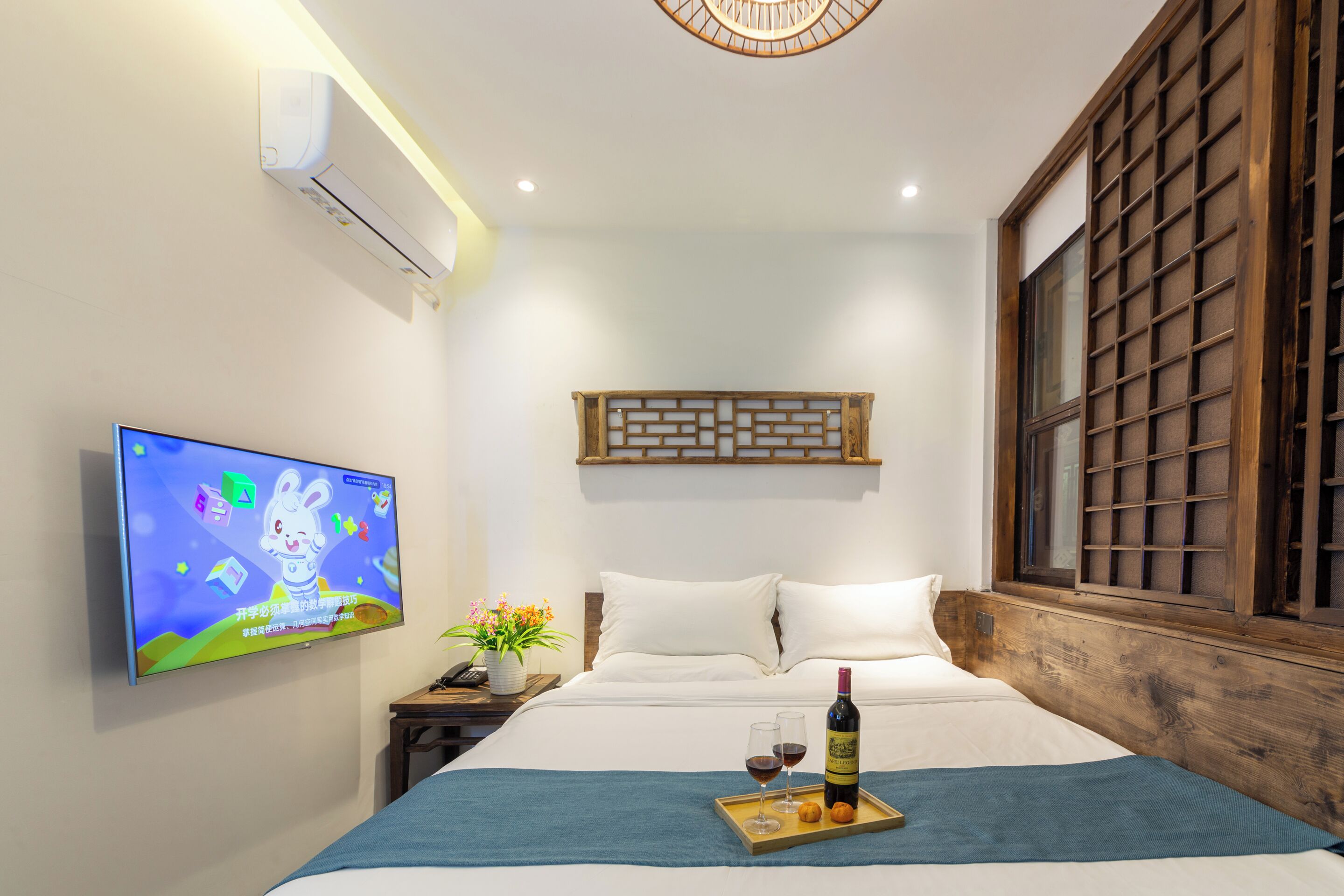 تجهيزات عازلة للصوت وواي فاي مجانًا