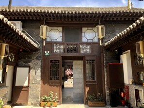 Exterior - Elsewhere Hotel Inn Ancient City Center Branch (Jinzhong)
