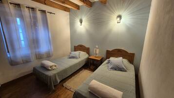 3 chambres, fer et planche Ă repasser, lit parapluie, Wi-Fi gratuit