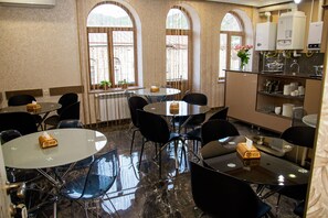 Family dining - Har-Mar Hotel (Goris)