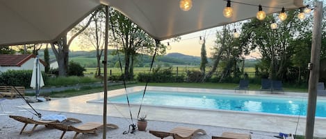 Piscine extérieure, piscine chauffée