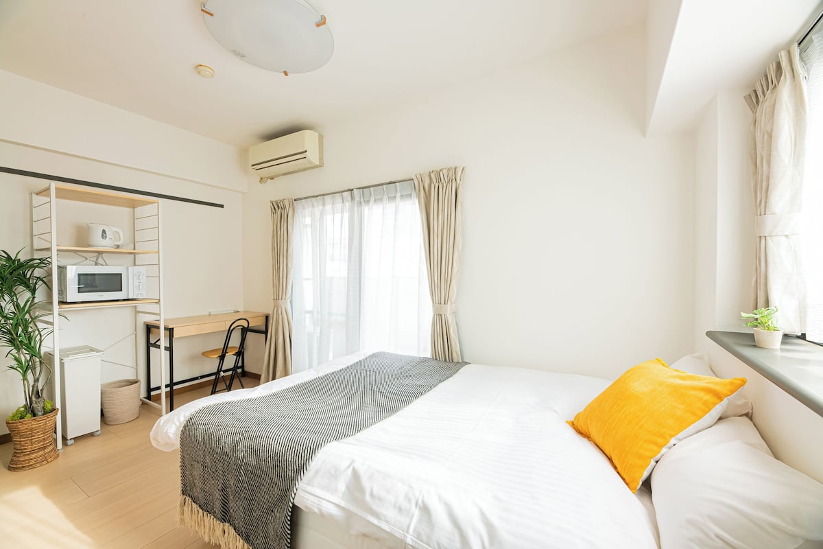 Apartment, 1 Double Bed, Non Smoking, Kitchen (502) | 1 bedroom, laptop workspace, free WiFi, bed sheets