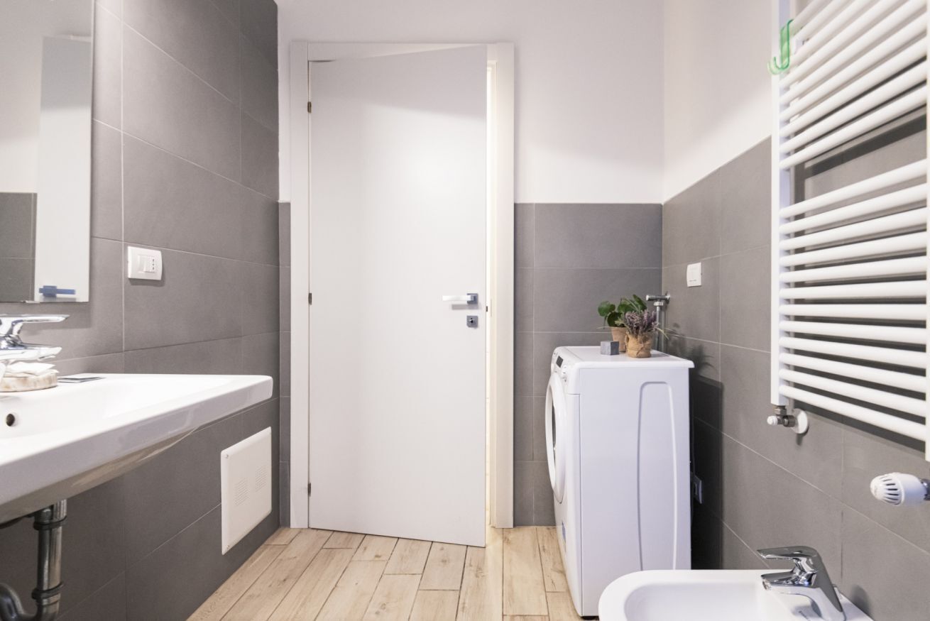 Doccia, asciugacapelli, bidet, asciugamani