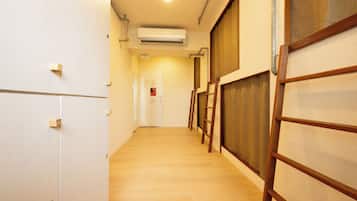 隔音、免费 WiFi、床单
